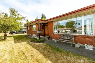 532 SE Pasek St, Oak Harbor, WA 98277 - Photo 2
