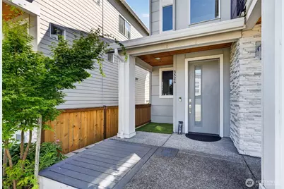 3526 164th Place SW, Lynnwood, WA 98037 - Photo 2