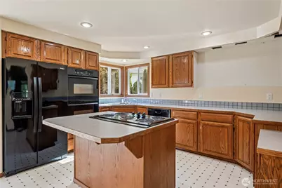 544 SW Muzzall Street, Oak Harbor, WA 98277 - Photo 6