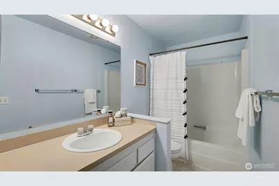 8800 20th Avenue NE #B101, Seattle, WA 98115 - Photo 16