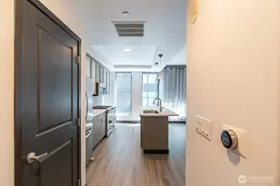 2716 Elliott Ave, Seattle, WA 98121 - Photo 4