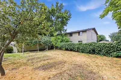 1020 S College Avenue, College Place, WA 99324 - Photo 22