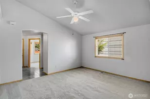 6005 74th Ave NE, Marysville, WA 98270 - Photo 8