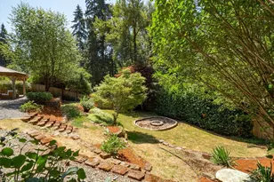 11253 145th Ave SE, Renton, WA 98059 - Photo 32