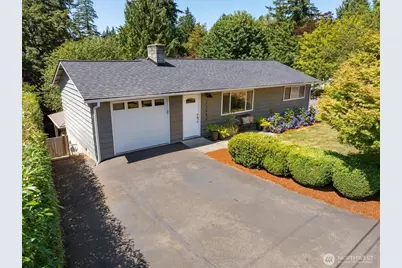 11253 145th Avenue SE, Renton, WA 98059 - Photo 2