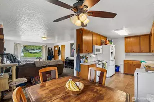 4151 23rd Ave SW, Seattle, WA 98106 - Photo 12