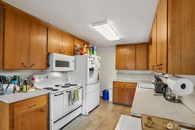 4151 23rd Avenue SW, Seattle, WA 98106 - Photo 14