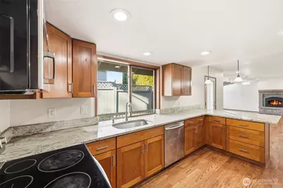 15931 22nd Avenue SW, Burien, WA 98166 - Photo 10