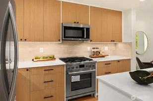 952 NW 54th St, Seattle, WA 98107 - Photo 8