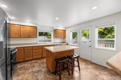 4707 Glasgow Way, Anacortes, WA 98221 - Photo 12