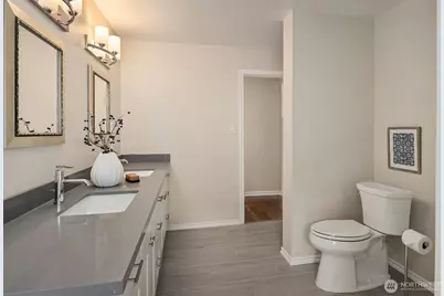 127 NE 56th Street, Seattle, WA 98105 - Photo 18