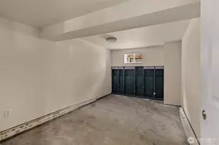 127 NE 56th St, Seattle, WA 98105 - Photo 38