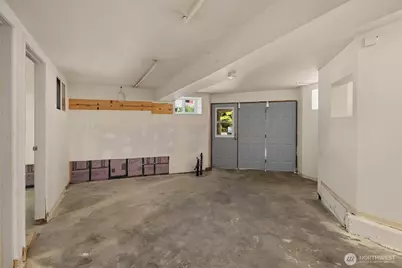 127 NE 56th Street, Seattle, WA 98105 - Photo 36