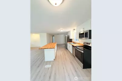 3111 28th St Ct E #3, Tacoma, WA 98443 - Photo 8