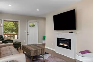 2513 S Hosmer St, Tacoma, WA 98405 - Photo 8