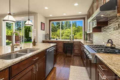 1213 267th Place SE, Sammamish, WA 98075 - Photo 14