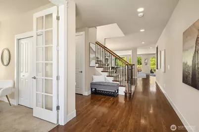 1213 267th Place SE, Sammamish, WA 98075 - Photo 4