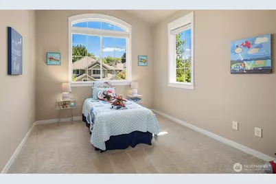 1213 267th Place SE, Sammamish, WA 98075 - Photo 32
