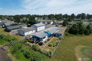 535 Canal Dr NE, Ocean Shores, WA 98569 - Photo 2