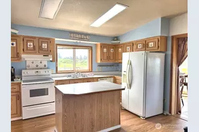 535 Canal Drive NE, Ocean Shores, WA 98569 - Photo 4
