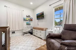 3615 26th St, Everett, WA 98201 - Photo 16