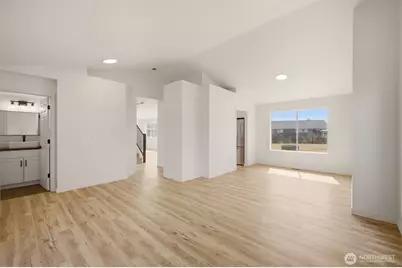 21414 44th Avenue Ct E, Spanaway, WA 98387 - Photo 6