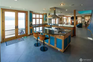 11762 Riviera Pl NE, Seattle, WA 98125 - Photo 2