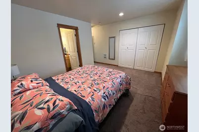 1121 N 94th Street #B, Seattle, WA 98103 - Photo 10