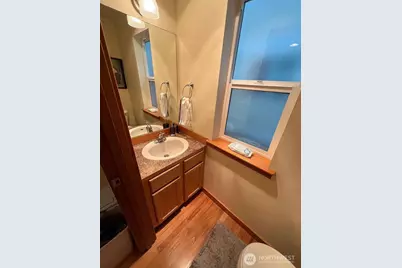 1121 N 94th Street #B, Seattle, WA 98103 - Photo 8