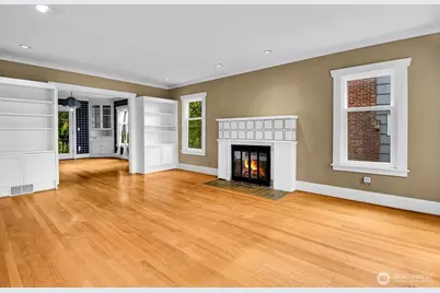 910 11th Avenue E, Seattle, WA 98102 - Photo 10