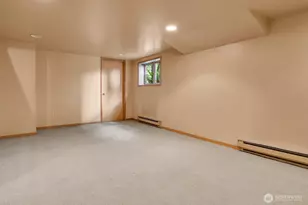 910 11th Ave E, Seattle, WA 98102 - Photo 28