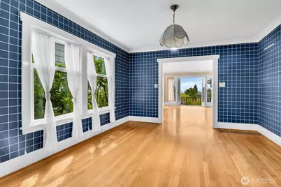 910 11th Avenue E, Seattle, WA 98102 - Photo 8