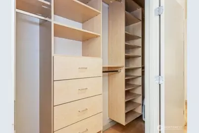 720 Queen Anne Avenue N #401, Seattle, WA 98109 - Photo 8