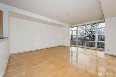 720 Queen Anne Avenue N #401, Seattle, WA 98109 - Photo 4