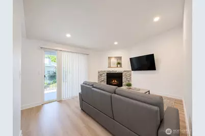 1852 Central Place S #E46, Kent, WA 98030 - Photo 4