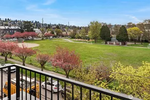 958 NW 54th St, Seattle, WA 98107 - Photo 32