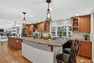 23110 NE 19th Dr, Sammamish, WA 98074 - Photo 2