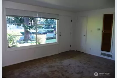 21906 55th Avenue W, Mountlake Terrace, WA 98043 - Photo 2