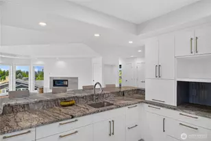 4807 Glasgow Way, Anacortes, WA 98221 - Photo 10