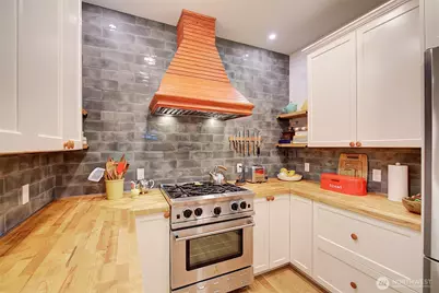 7418 8th Avenue NW, Seattle, WA 98117 - Photo 14