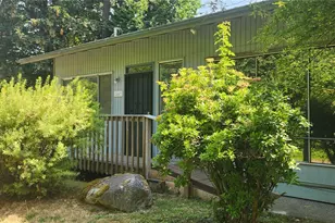 2447 Erlands Point Rd NW, Bremerton, WA 98312 - Photo 2