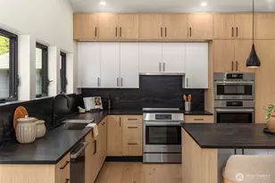 20825 SE 202nd St, Renton, WA 98058 - Photo 20