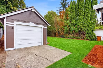 8421 S D Street S, Tacoma, WA 98444 - Photo 24