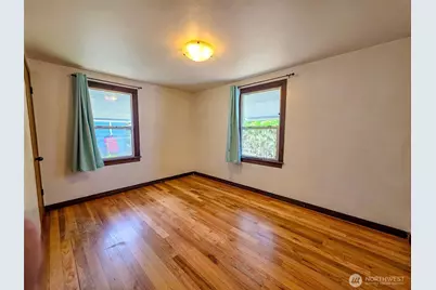 11422 71st Place S, Seattle, WA 98178 - Photo 8