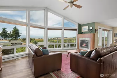 1243 Farragut Drive, Coupeville, WA 98239 - Photo 10