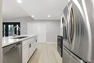 101 161st St SE, Bothell, WA 98012 - Photo 6
