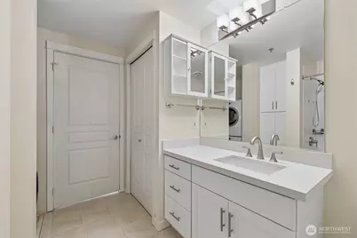 2801 1st Avenue #705, Seattle, WA 98121 - Photo 12