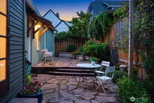 2459 24th Ave E, Seattle, WA 98112 - Photo 2