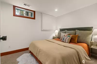 2459 24th Avenue E, Seattle, WA 98112 - Photo 18