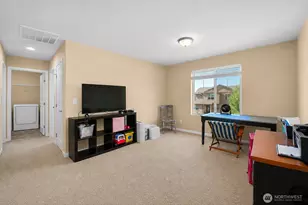 516 Petersen Dr E, Enumclaw, WA 98022 - Photo 12